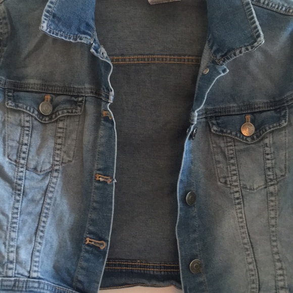 Jean jacket - Picture 2 of 2